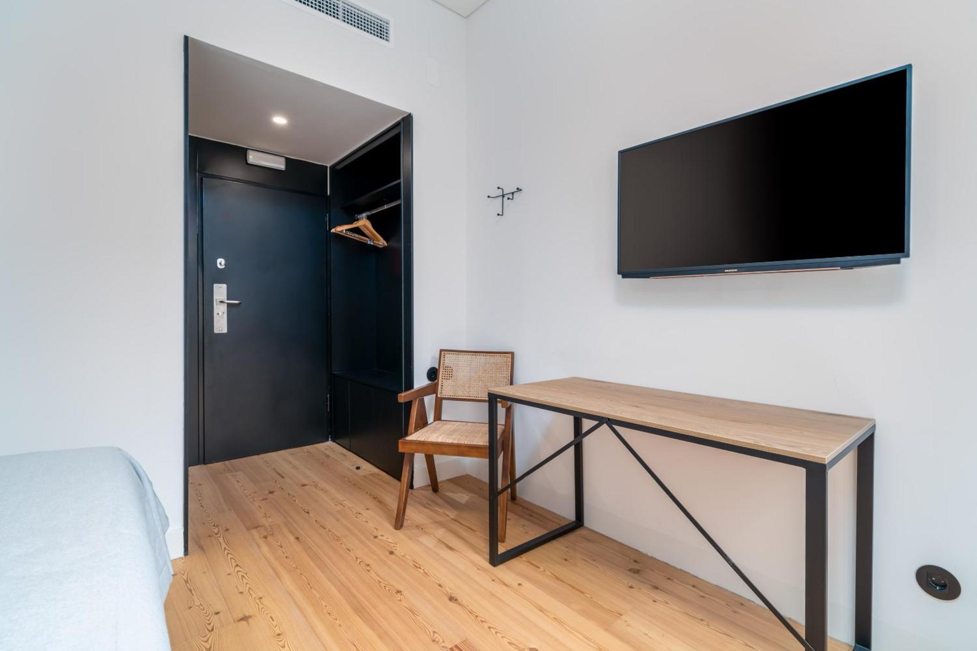 Limehome Porto Rua Das Oliveiras Zimmer foto